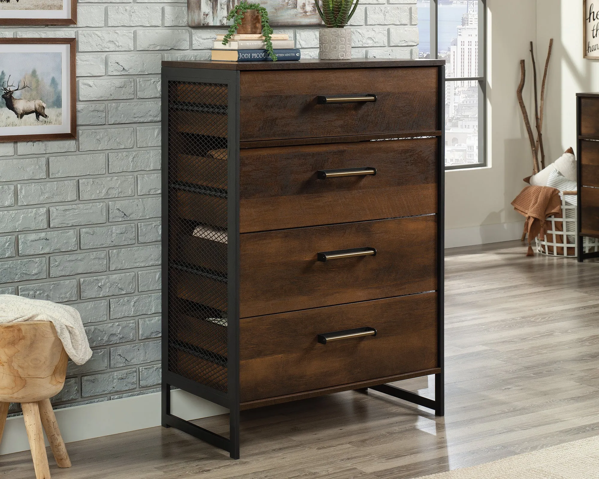 Briarbrook 4-Drawer Chest Bo