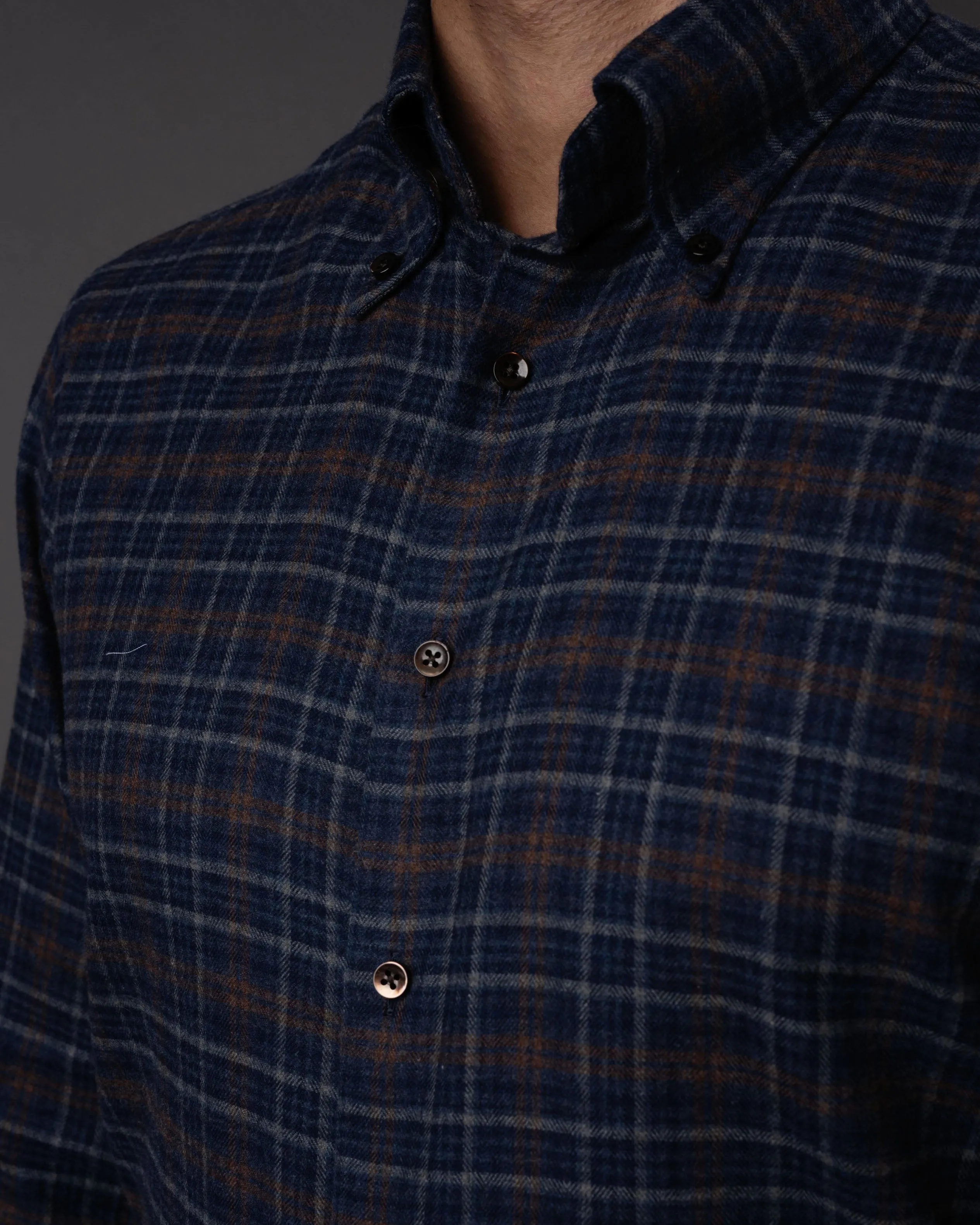 Fitted Body - Checked Flannel Shirt